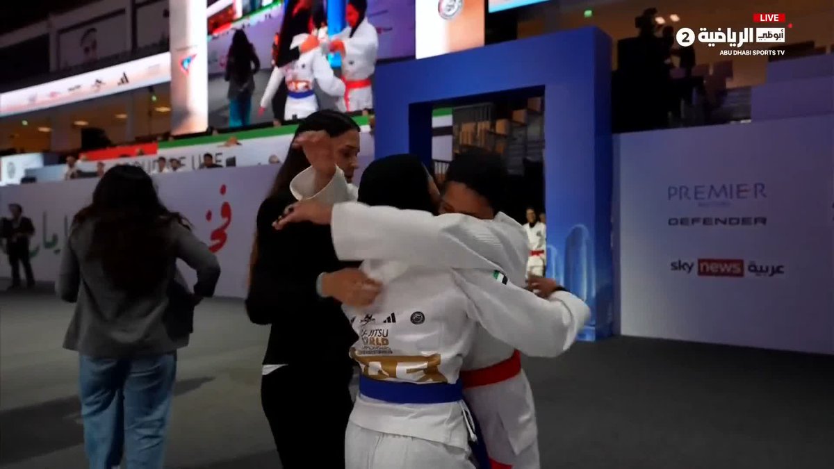 فرحة التأهل إلى النهائي.. العنود الحربي تبلغ نهائي منافسات وزن تحت 48 كجم 🥋🇦🇪 بطولة العالم للجوجيتسو 2026 - أبوظبي ✨ 📺 #أبوظبي_الرياضية 2️⃣