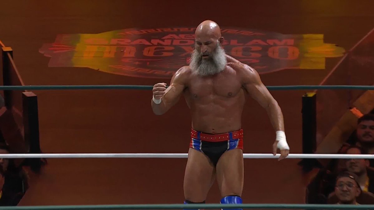 Desde el total desconocimiento, ya que no sigo al 100% la programación de AEW, ¿Por qué Tommaso Ciampa le está pillando el gusto a pelearse contra cosas que no son personas?