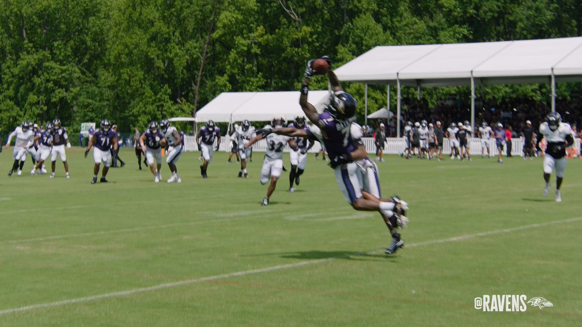 Dialing in that Lamar Jackson to Rashod Bateman connection. 🎯