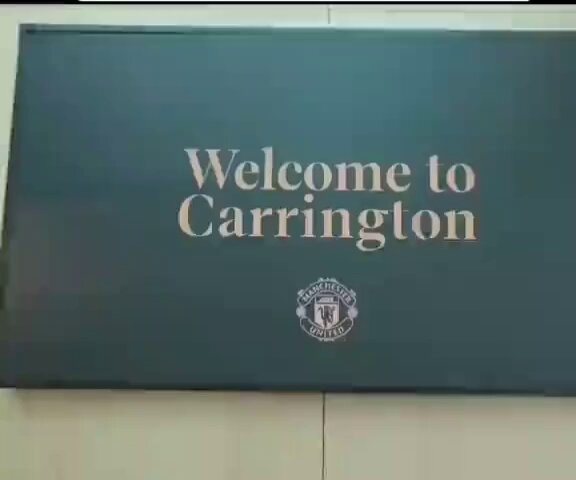 Bro I thought this was some AI shit. Man United is so stacked 😨😲🤯