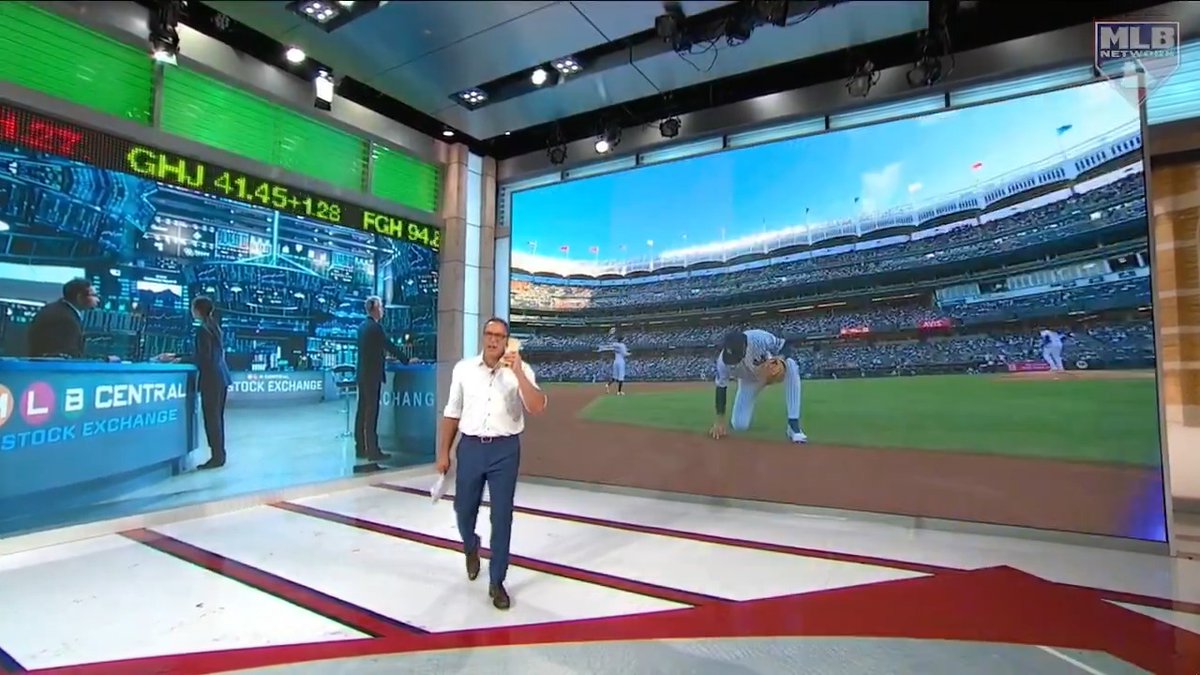 "If you're not buying stock in George Lombard Jr., I can't help you." DeRo is all in on the New York Yankees' rookie shortstop after a dazzling couple of games at Yankee Stadium!