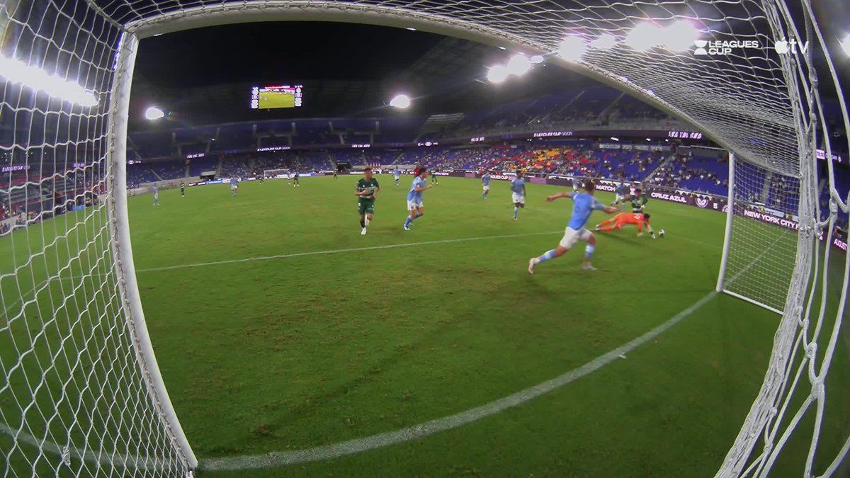 Triple save Matt Freese to stop Santos! 😳