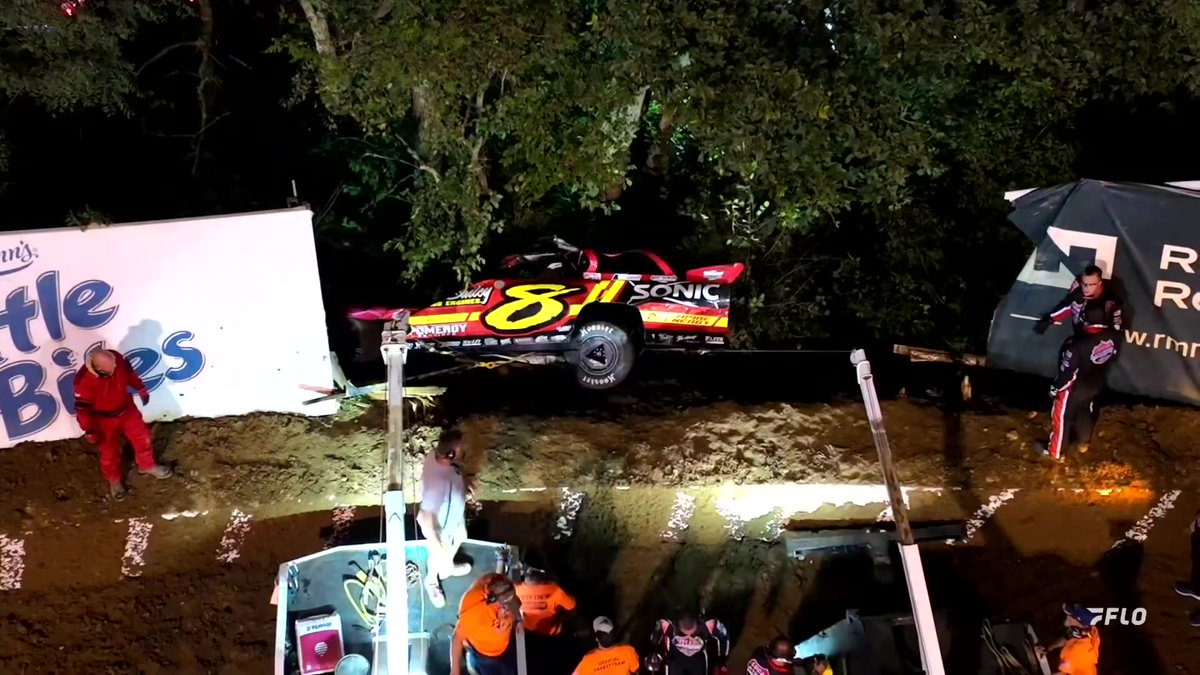 ๐จ Dillon McCowan okay after exiting the Florence Speedway racing surface during #๐๐๐ฐ๐ฎ๐๐๐ถ๐ฟ๐ ๐ heat races! #LucasDirt