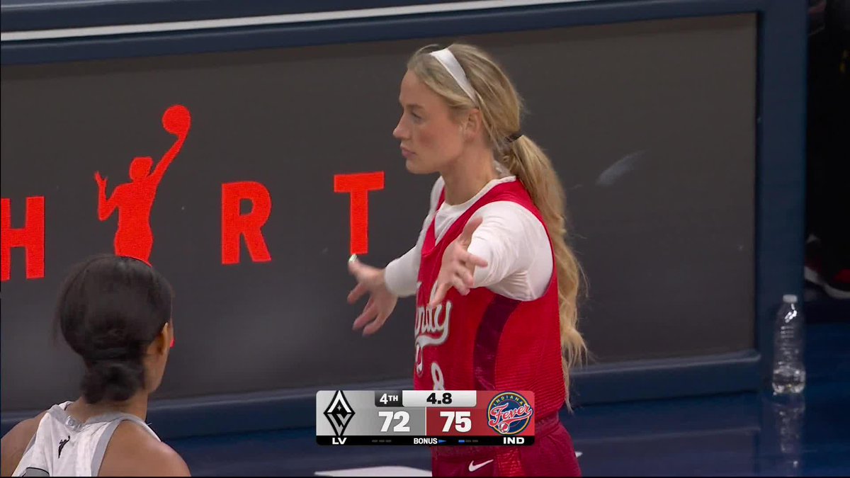 Back-to-back buzzer beaters for Chelsea Gray 🤯 What a clutch finish for the Aces!