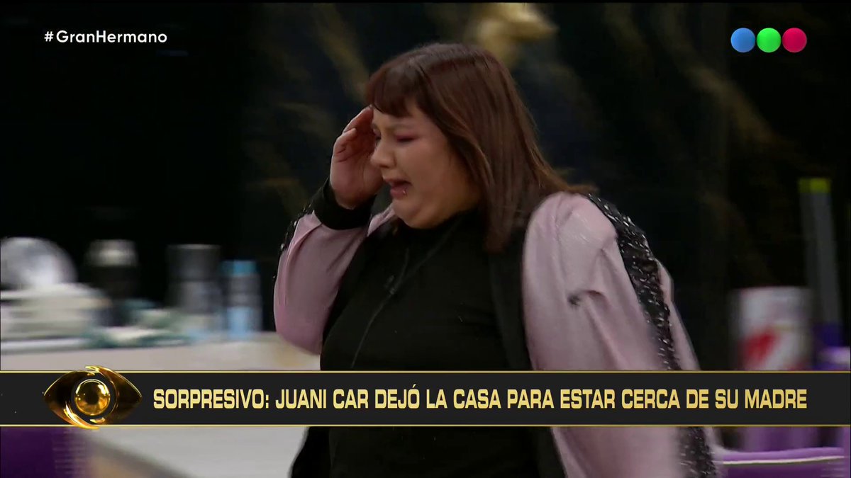 Juanicar tuvo que abandonar la casa y Yipio quebró en llanto 😌 👁️ Mirá #GranHermano #GeneraciónDorada en con la conducción de @santiagodelmoro