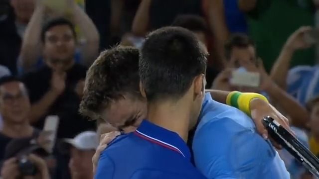 Se cumplen 10 años de un momento inolvidable para el deporte argentino. La histórica victoria de Juan Martín Del Potro ante Novak Djokovic en los Juegos Olímpicos de Río. 🥹 Emocionante