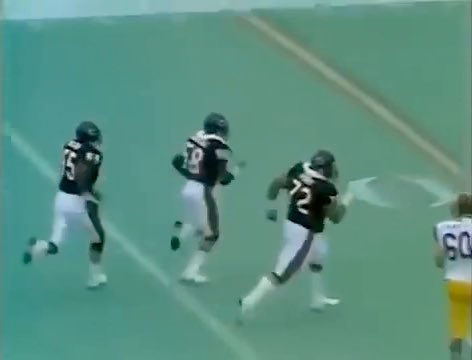 January 12, 1986 Wilbur Marshall scores on a 52 yard fumble recovery TD. #DaBears are going to their first Super Bowl. 24-0 #Bears