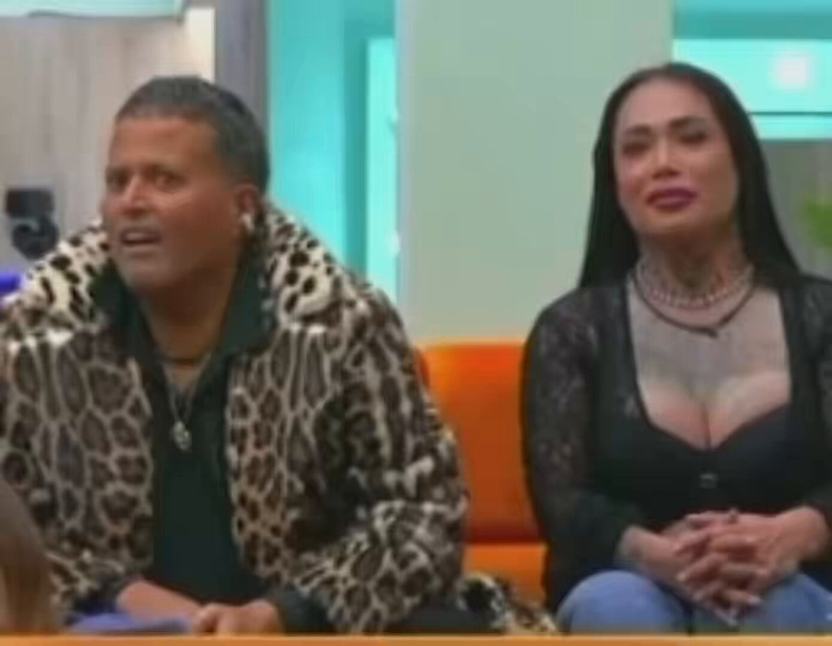 reacción de Karina y Aldo al escuchar a Ximena decir que ya tienen su equipo aparte JAJAJA #LaCasaDeLosFamososMx
