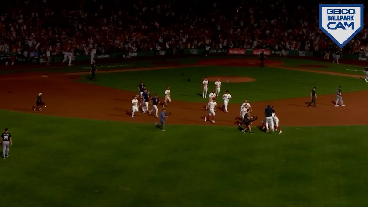 What. A. Game. Check out GEICO #BallparkCam’s view of the Red Sox walking it off! 👀🎥