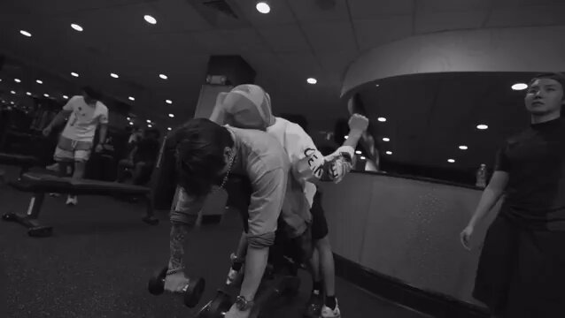 The difference???😭 The boyfriend treatment screams because why tae is being all over Jungkook, jk keep on touching and helping tae, meanwhile hobi just-
