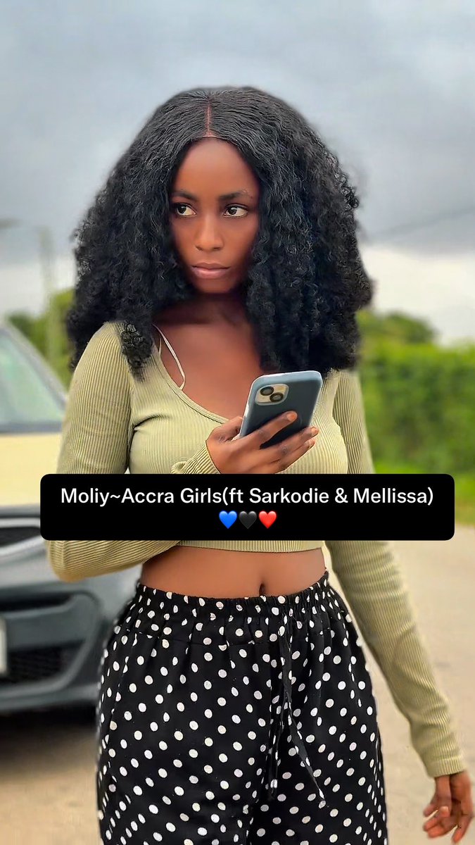 Sarknation we got this!!! “Aunty Awuraba ee what am I seeing” MOLIY~ Accra Girls(ft Sarkodie &amp; Mellissadarlin)