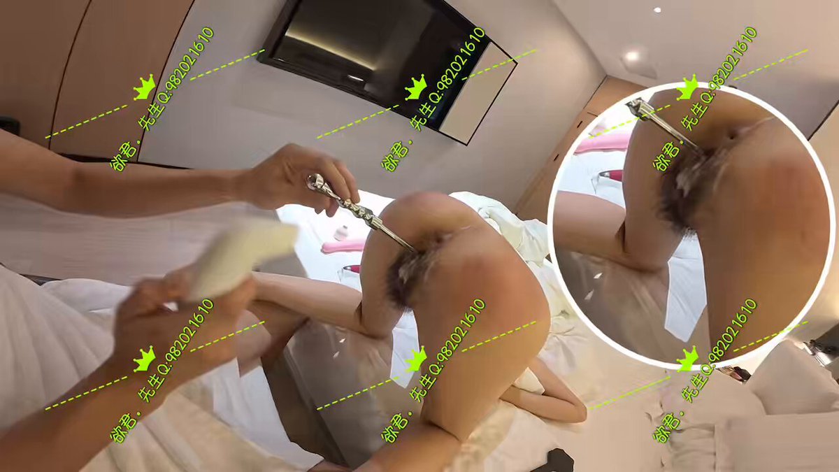狗狗被调教棒疯狂抽插，吸吮玩具刺激阴蒂。 连续高超后，骚穴最后流口水了，滴一地水。 玩具番茄罐头（防敏减重调教棒已上线） #强制 #高潮 #失禁 #潮吹 #连续高潮 #小狗日记 #小狗日常