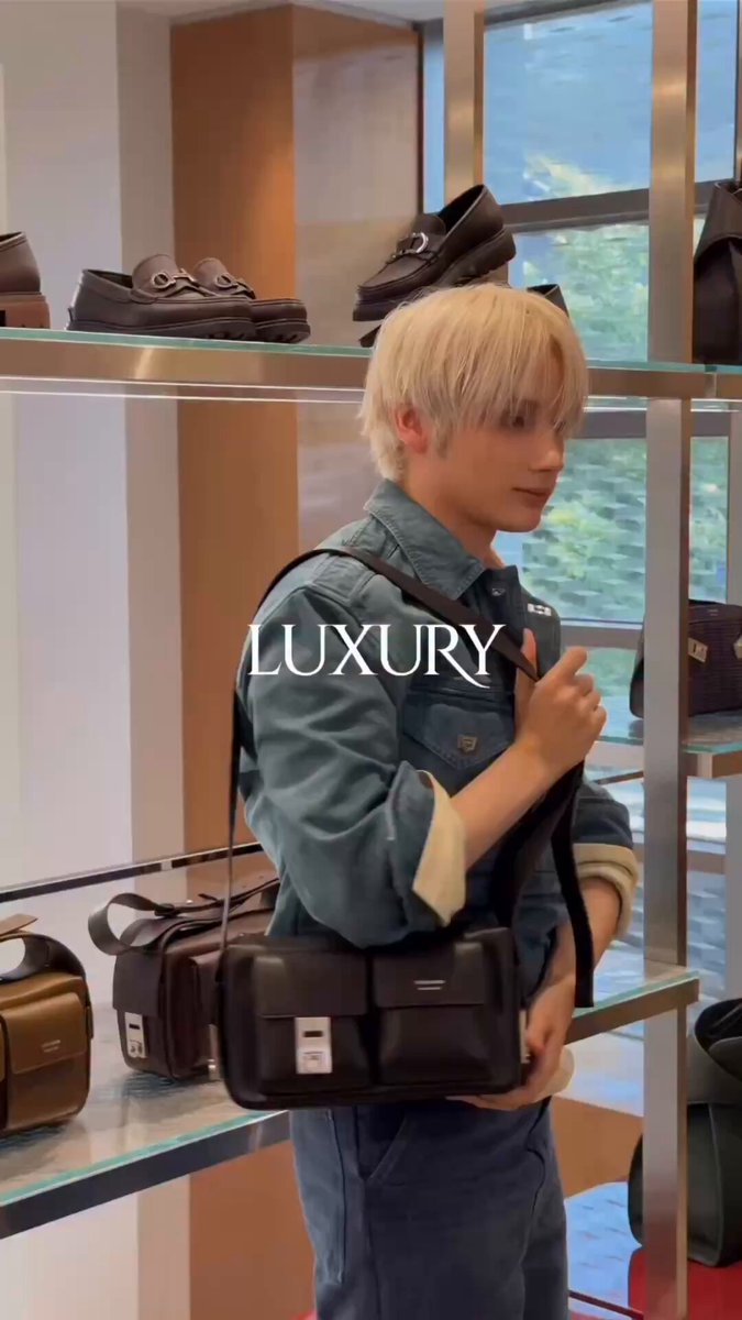 #hueningkai at the ferragamo flagship store in cheongdam for their fw26 presentation
