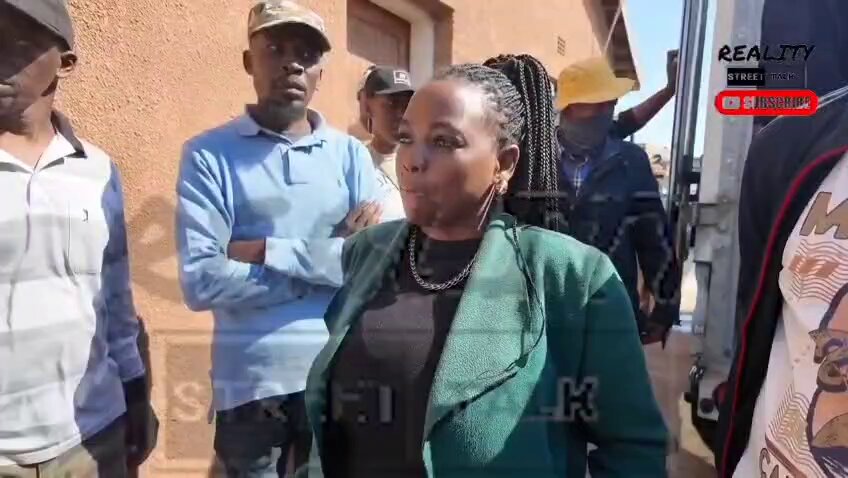 Yesterday Queen Victoria and the PA team were closing spaza shops in Diepkloof Zone 4 Soweto. The Ethiopians who said they were going to kill her were there. What will it take to see all communities standing up and removing these people out of our communities for good?
