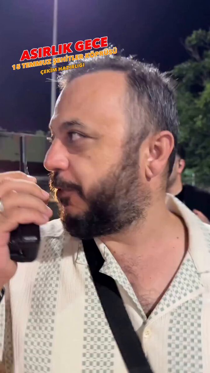 🔵 Asırlık Gece" dizisinin çekim ekibinde yer alan bir kişi, 15 Temmuz Şehitler Köprüsü'nde gerçekleşen çekimin kamera arkasından görüntüler paylaştı; 🎥 (tahtakurduu)