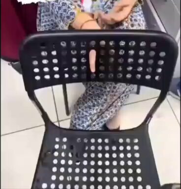 ہر جگہ انگلی ڈالنے کا انجام 🤪🤣 The result of sticking your fingers everywhere..😂