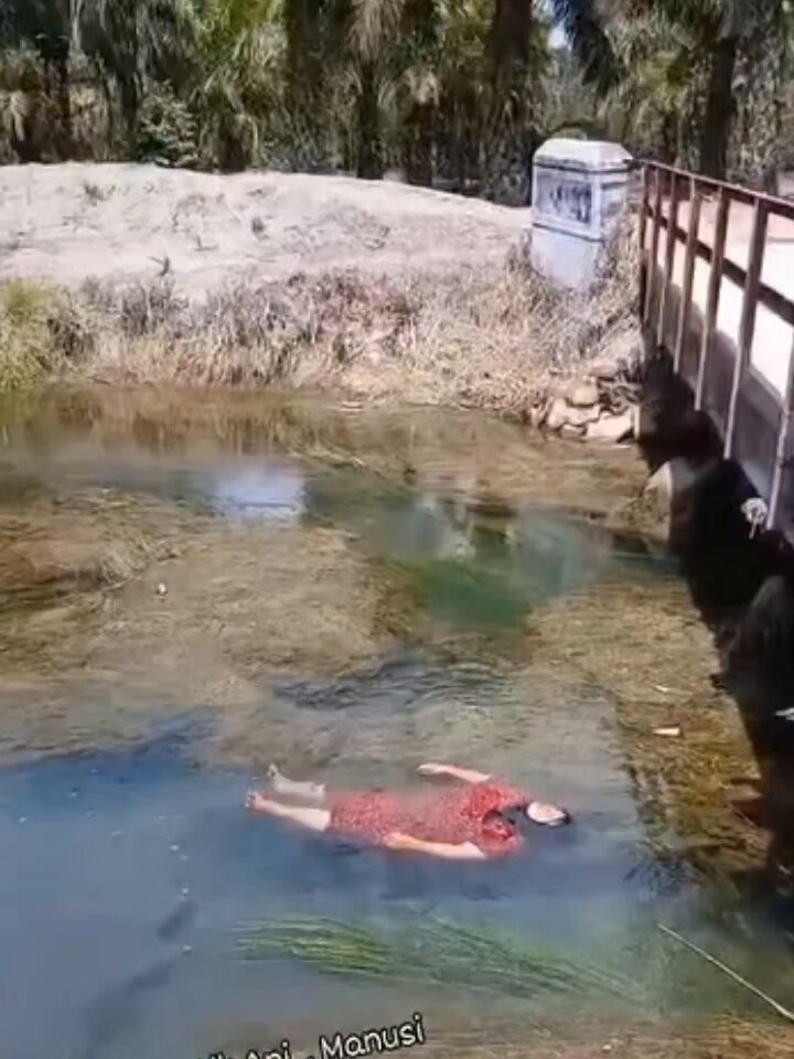 DITEMUKAN TERAPUNG -
