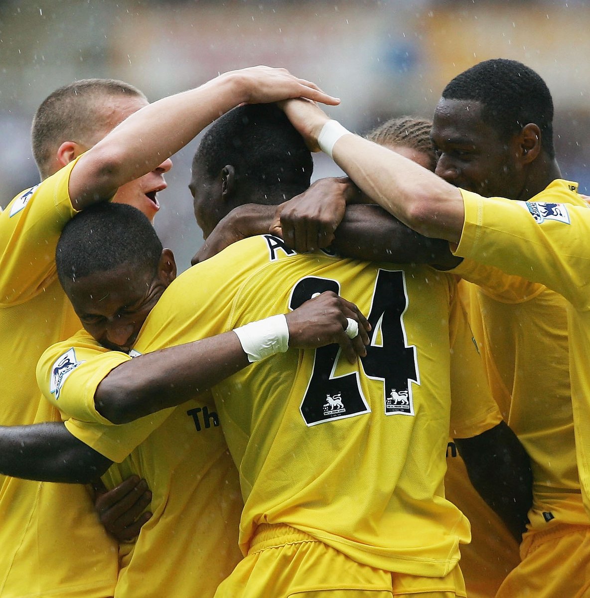 On This Day in 2004, Timothee Atouba joined Tottenham Hotspur🇨🇲
