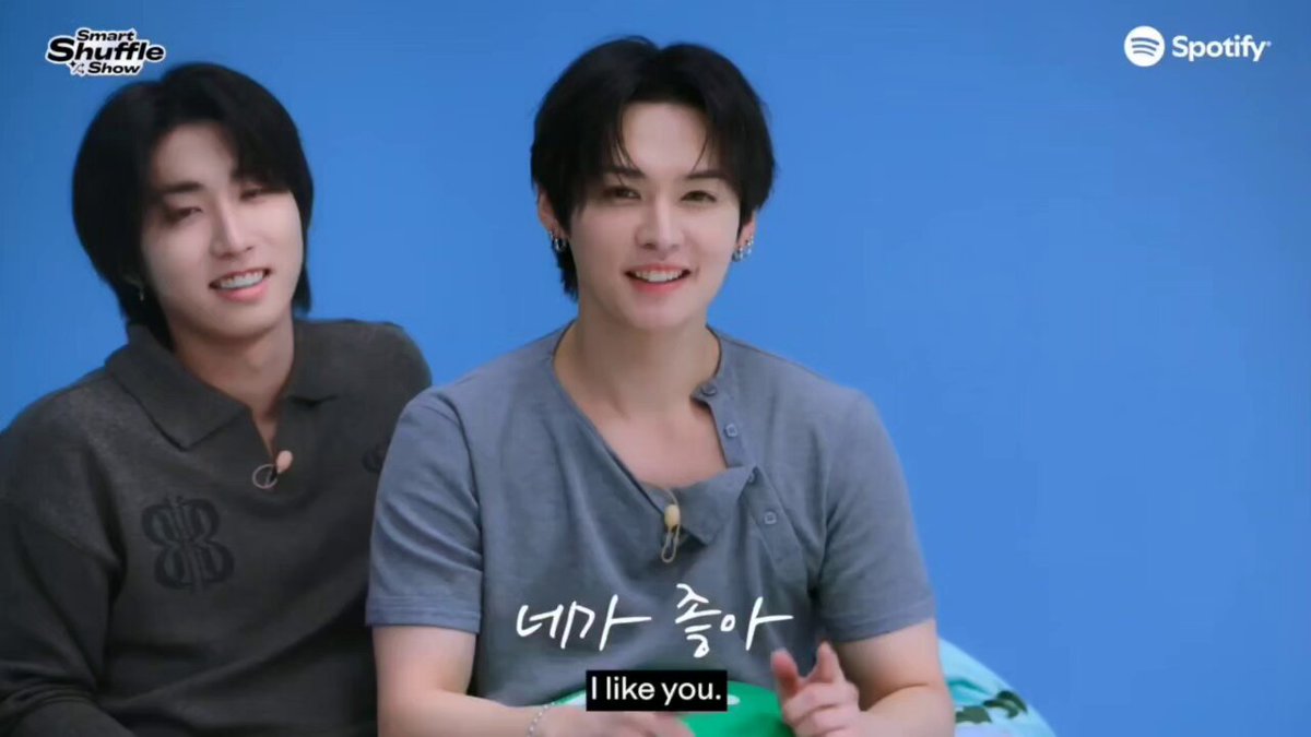 im so obsessed with lino singing his confession cutiefully and jisung at the end saying "right, this is the kind of stuff they wanted to see!" ...stays or YOU???🫵
