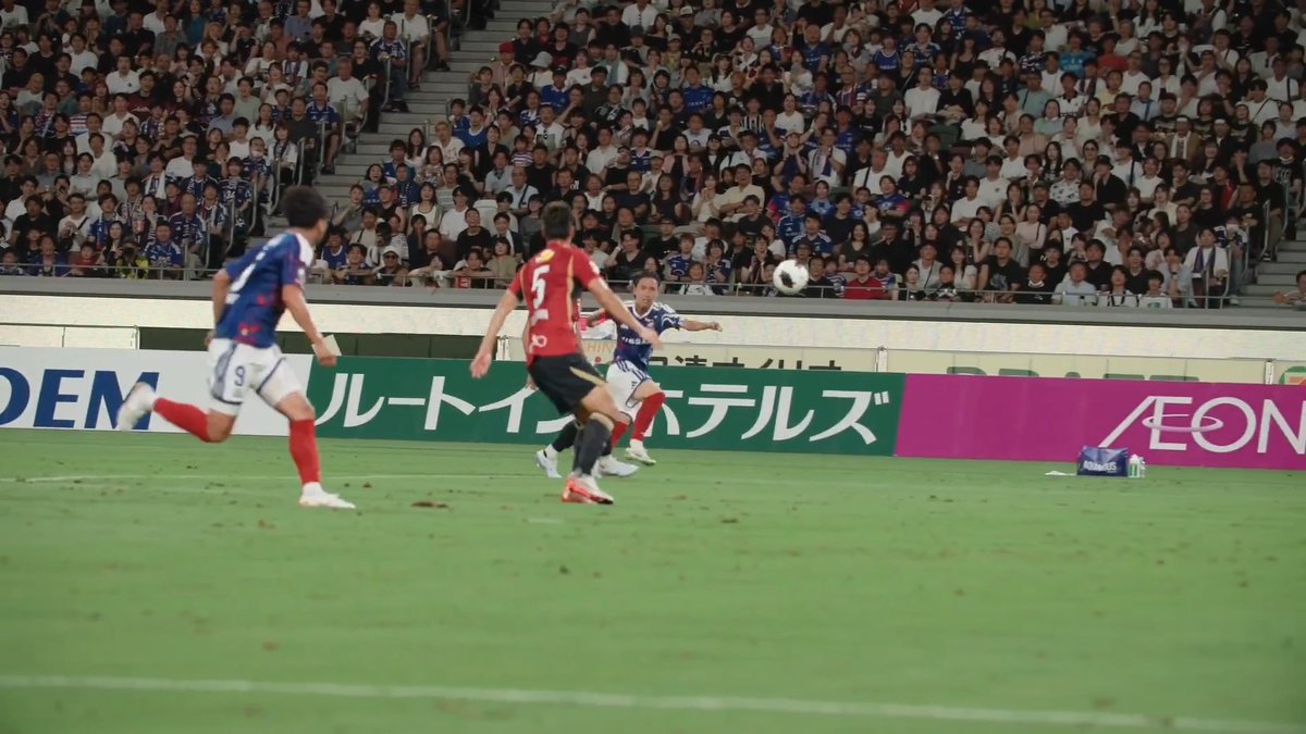 🎥現地独自カメラ🎥 スタジアムがどよめく圧巻のプレーの連続!👏 1️⃣ 華麗なトラップ #三井寺眞 2️⃣ 絶妙なクロス #天野純 3️⃣ 技ありフィニッシュ #谷村海那 #Jリーグ