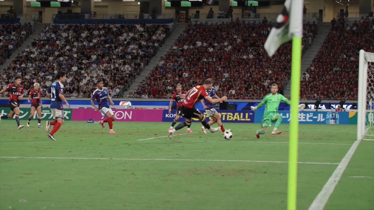 🎥現地独自カメラ🎥 鹿島アントラーズが後半ATで2得点を奪い、劇的すぎる逆転勝利!!!🔥 決勝点は #柴崎岳 のラストパスから、#チャヴリッチ の股抜きシュート👏 #Ｊリーグ