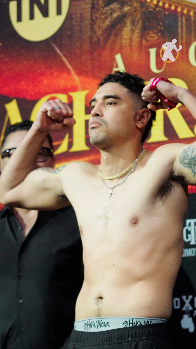 Follow top contender Raul "El Cugar" Curiel as he prepared for battle vs Houston's Quintin "QuickDraw" Randall in Las Vegas last weekend. #TwoSleeps 𝐅𝐔𝐋𝐋 𝐄𝐏𝐈𝐒𝐎𝐃𝐄 available at the link below ▶️ 🔗: