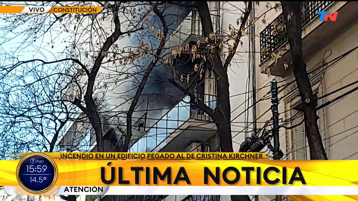 Se incendia un departamento al lado de la casa de Cristina Kirchner: evacúan a los vecinos