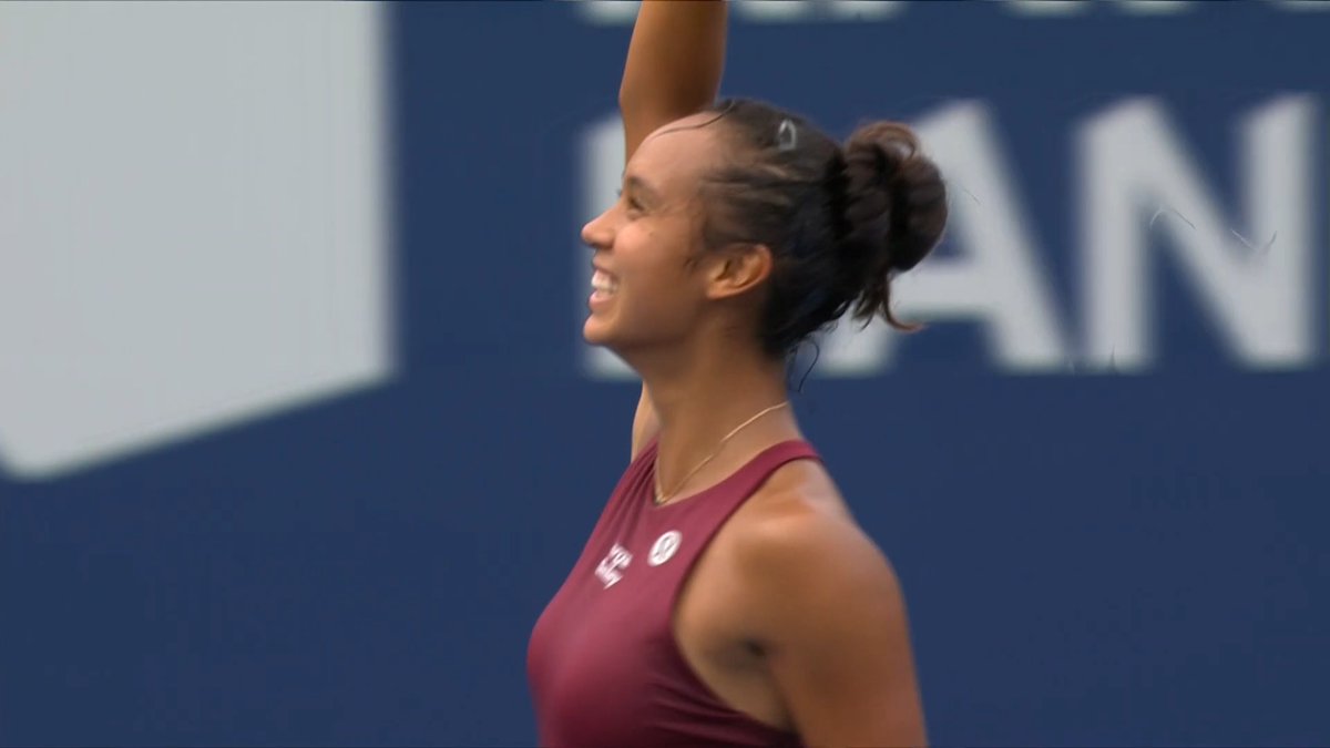 Leylah Fernandez, take a bow. 👏 She gets her first top 10 win in over a year, defeating Andreeva 6-1, 6-4. #NBO26