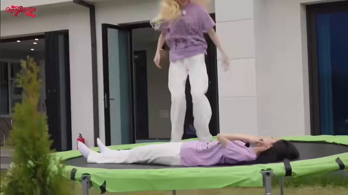 the difference in their strength is killing me 😭😭 mj straight levitating off the trampoline