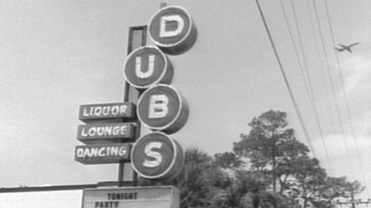 📍Dub’s Steer Room “We would do a lot of songs that were album songs that the club owner would go, ‘We want our Top 40.’ So we’d just play a Neil Young song and say it was a #1 hit or something. Or we’d do one of our own and say, ‘That was by Santana,’ or something. And they didn’t know the difference.” - Randall Marsh Owned by James ”Dub“ Thomas, Dub’s Steer Room in Gainesville became the spot where Mudcrutch performed regularly as a house band in the early 70s, though Dub limited the band to a hit covers-only set. [Clip from ‘Runnin’ Down A Dream’ documentary by Peter Bogdanovich (2007)]