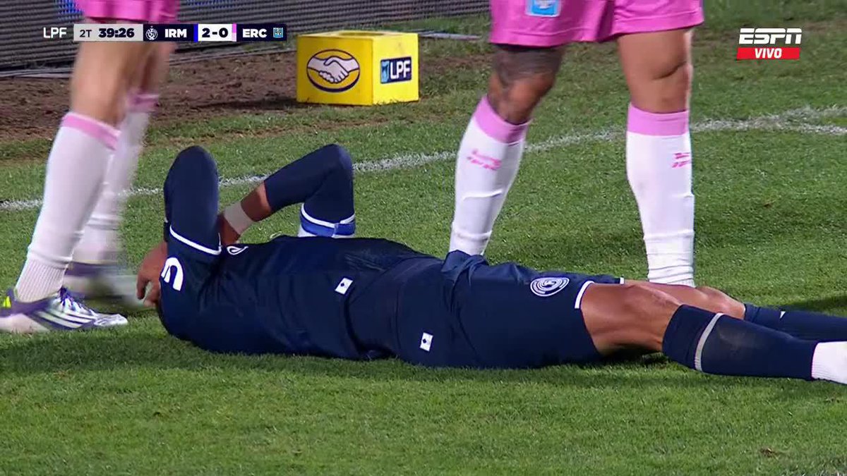 ¡NO GOLEADOR! Álex Arce tuvo su Hat-Trick pero mandó la pelota arriba del travesaño... ¡Increíble! 📺 #ESPN