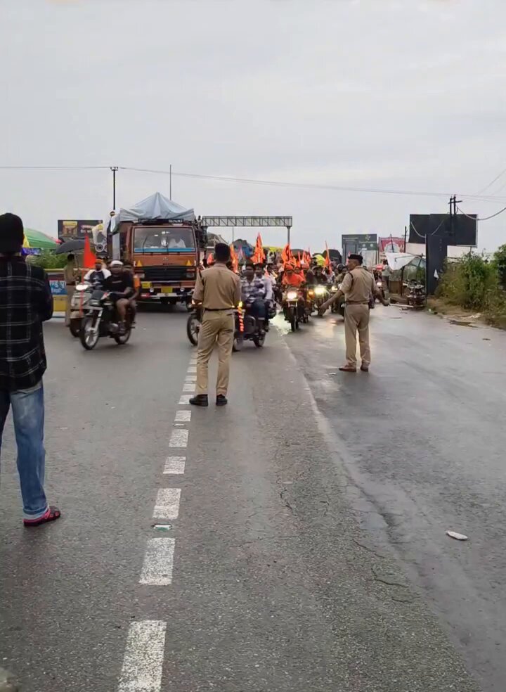 पैदल कांवड़ यात्रा आखिरी दौर में पहुंची। अब डाक कांवड़ शुरू हो गई है। इस वजह से दिल्ली–हरिद्वार हाईवे पर ट्रैफिक बढ़ गया है। बेहद जरूरी काम होने पर ही इस हाइवे पर अपना वाहन लेकर निकलें। यह स्थिति 10 अगस्त की देर रात तक रहेगी।