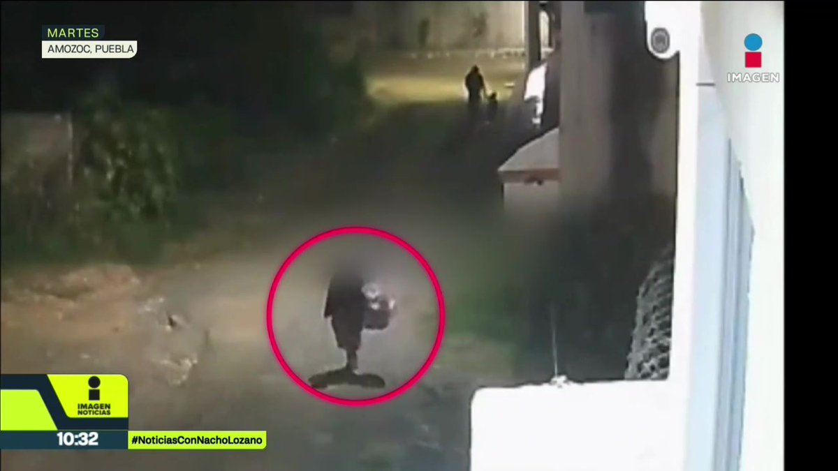 Por 90 pesos, un hombre golpeó con una piedra hasta matar a la señora Dominga Pérez cuando regresaba a su casa de vender cemitas en #Amozoc, #Puebla. La noche que la asesinaron, cumplía 83 años. Ahora su familia y vecinos exigen justicia: