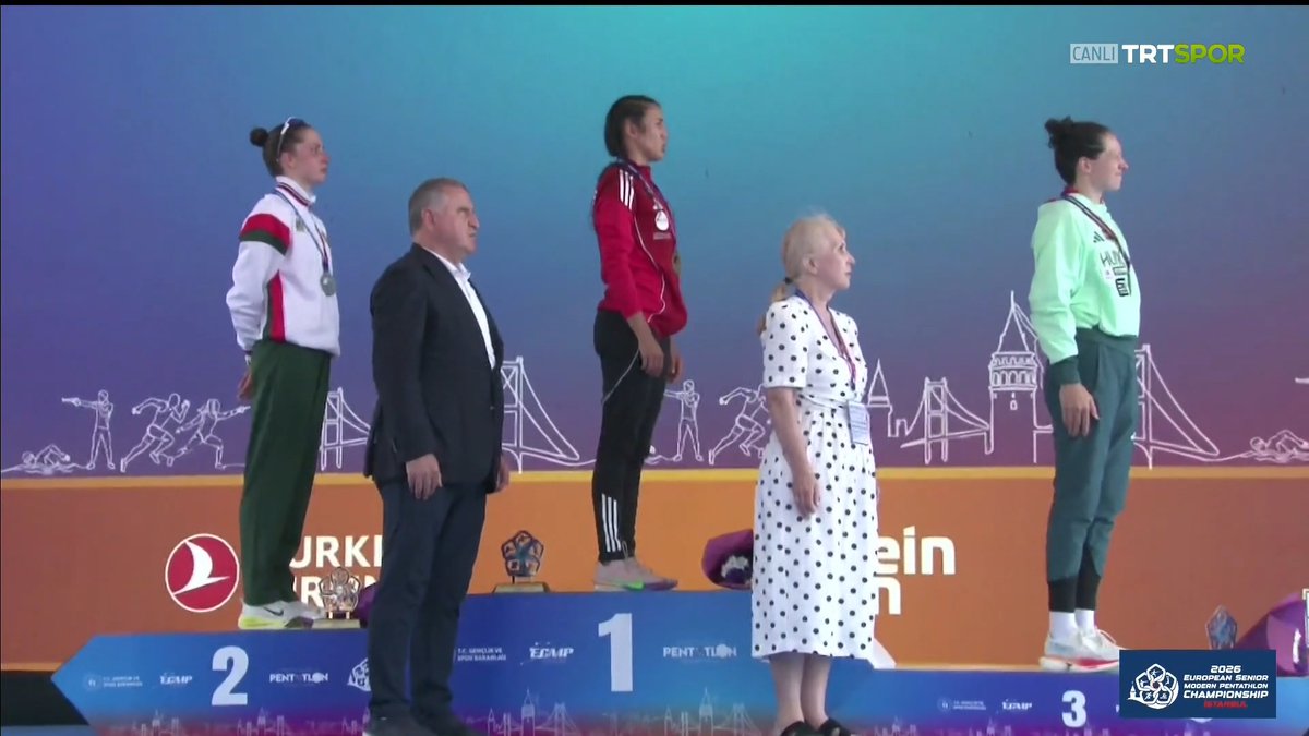 Coşkuyla İstiklal Marşımızı söylüyoruz! 🇹🇷 Teşekkürler İlke! 👏