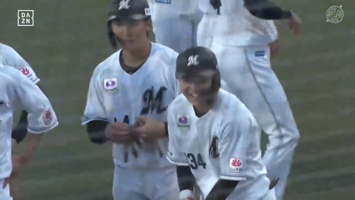 二十歳の笑顔が弾ける 育成の松石信八 今日初打席で大仕事 右翼越えの逆転サヨナラ打 ⚾️ロッテ×巨人（ファーム） #イージースポーツ #chibalotte #だったらDAZN