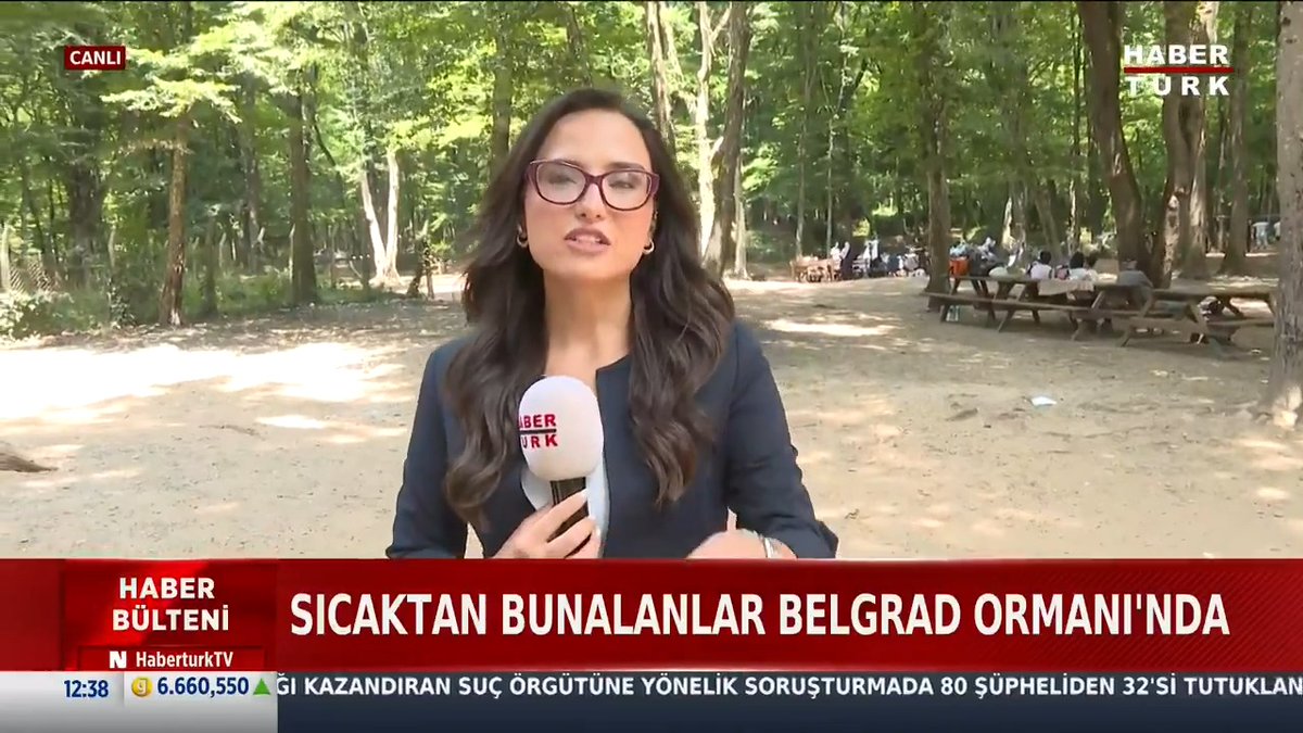 Sıcaktan bunalanlar Belgrad Ormanı'nda Bunaltıcı sıcaktan kaçanlar yeşil alanlara koştu.