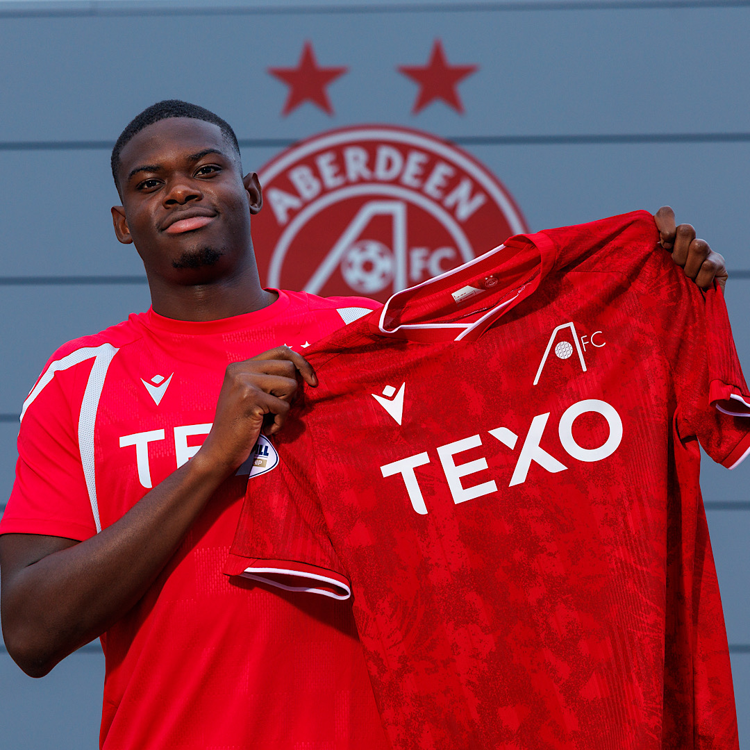 💬 "It is an amazing feeling... I am very happy, and I am proud to be here." Mitchy Ntelo is a Don 🤩 📺