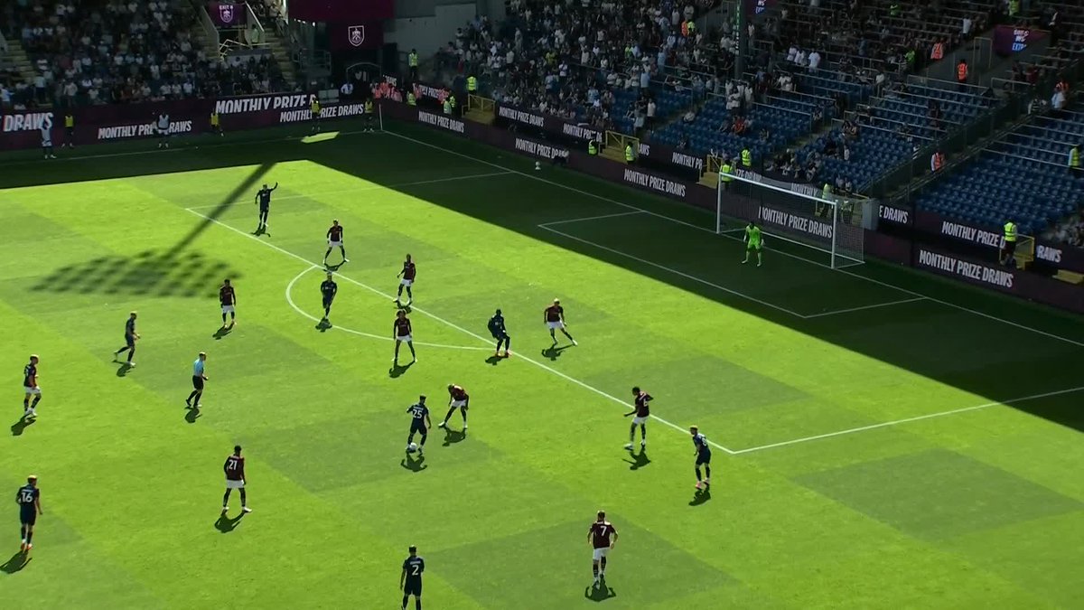 A lovely goal from Callum Roberts for Notts County against Burnley 🎯