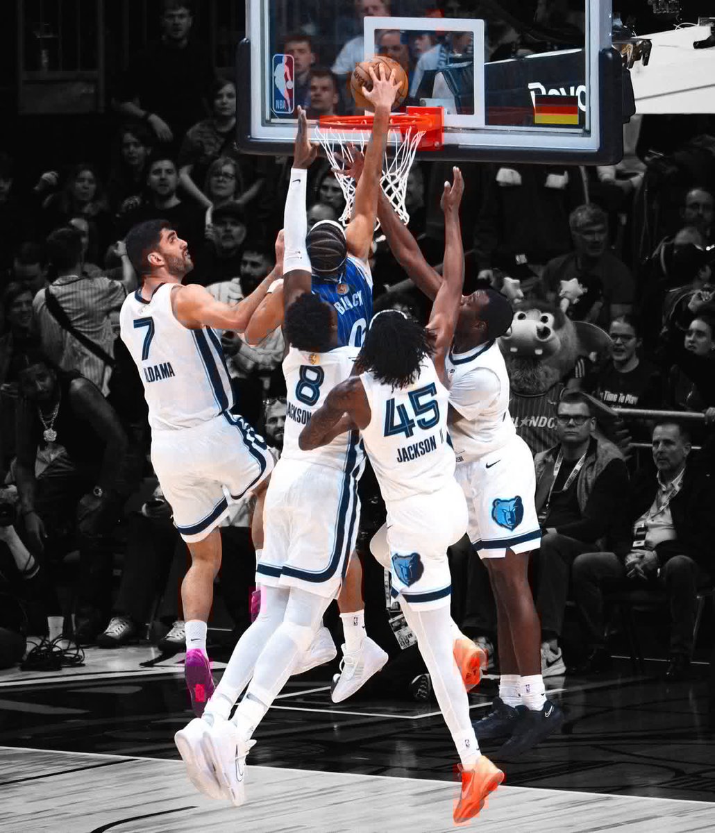 ⚠️ AGORA! A enterrada de Anthony Black contra o Memphis Grizzlies foi eleita a melhor da última temporada! Justo?