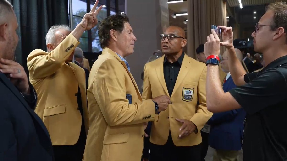 Niner legends at Canton 🔥