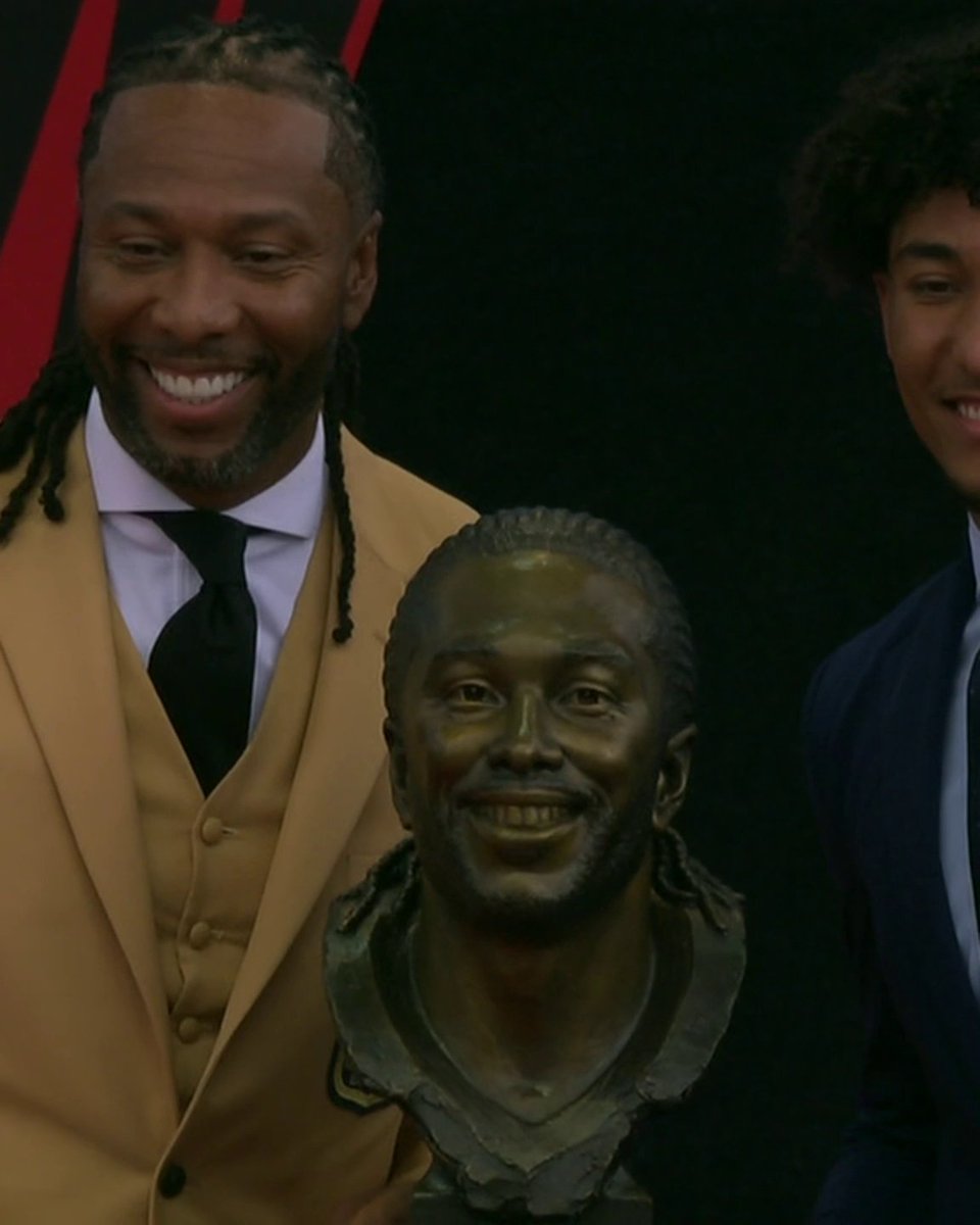 Larry Fitzgerald is officially a Hall of Famer 👏