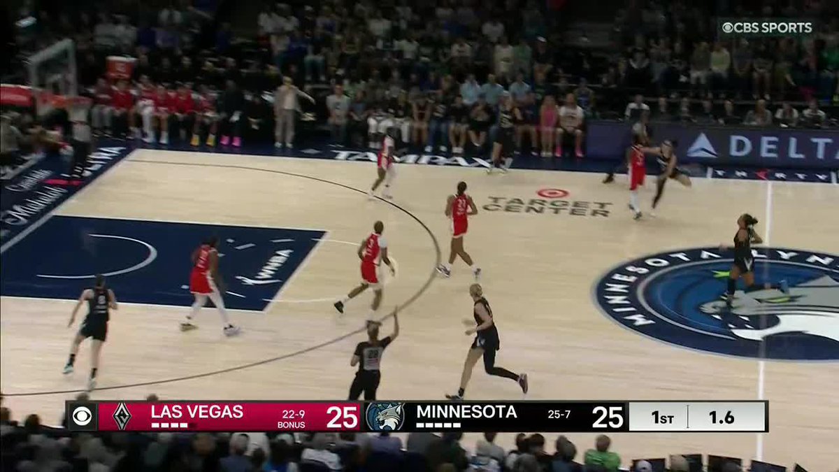 Olivia Miles with the buzzer beater to end the first quarter