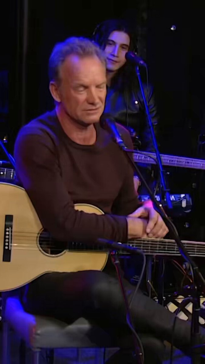 "Gordon was never really my name" Sting shares how his iconic nickname came to be on the Howard Stern Show back in 2016. 🐝