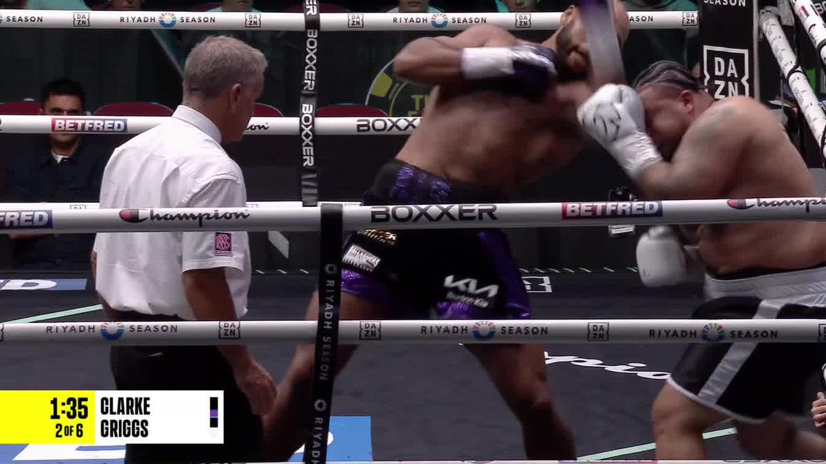 Frazer Clarke gets the knockout win in his comeback fight! 👊 #WilliamsonSimpson2 | Live NOW on DAZN ▪️