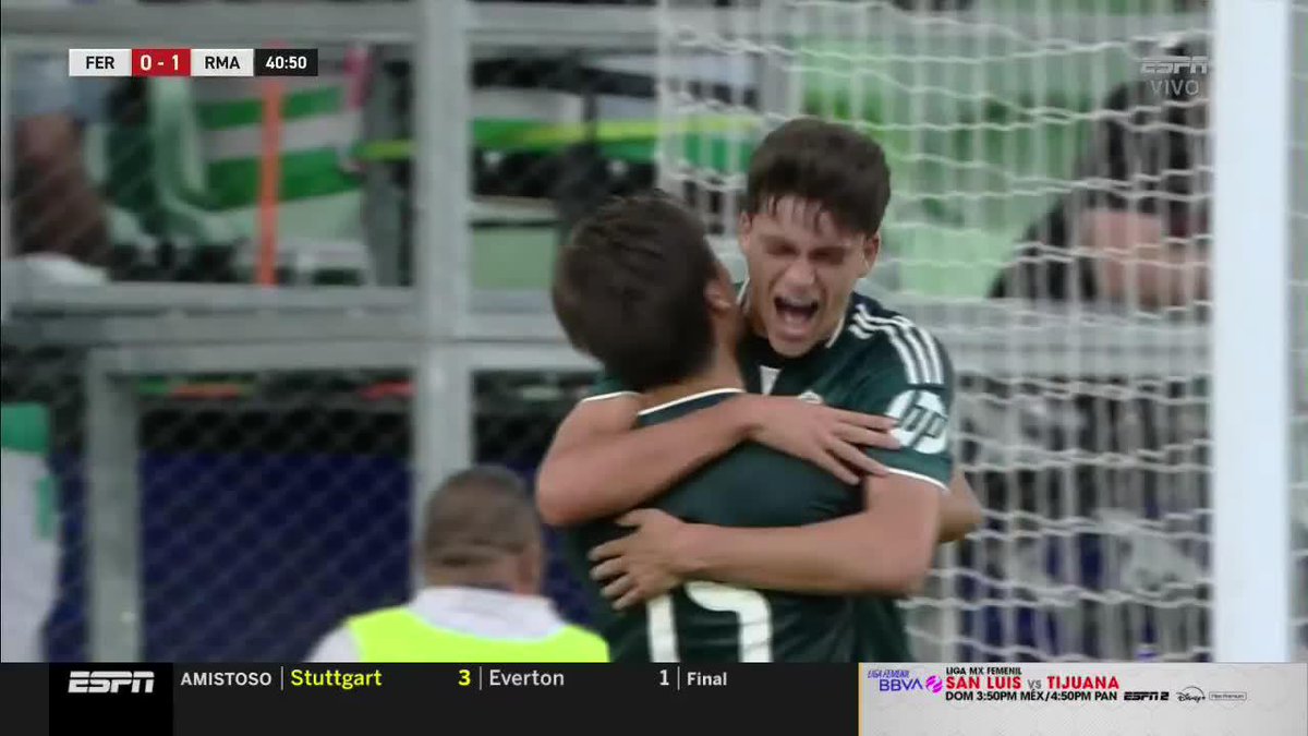 TREMENDO CABEZAZO Y EL REAL MADRID YA LO GANA ⚽ 💥 Disfruta el partido ahora por ESPN y #DisneyPlus Premium