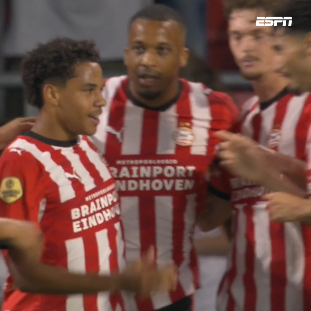 Noah Fernandez draait de wedstrijd om voor PSV 🔄🇧🇪 #psvfor