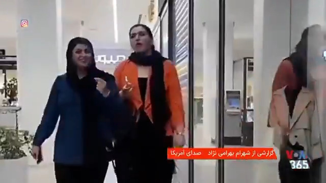 آمارها نشان میدهد که حدود نیمی از مردم ایران مجردند؛ آماری که برای منطقه خاورمیانه عجیب است و نشانگر تغییرات عمیق اجتماعی در ایران است.