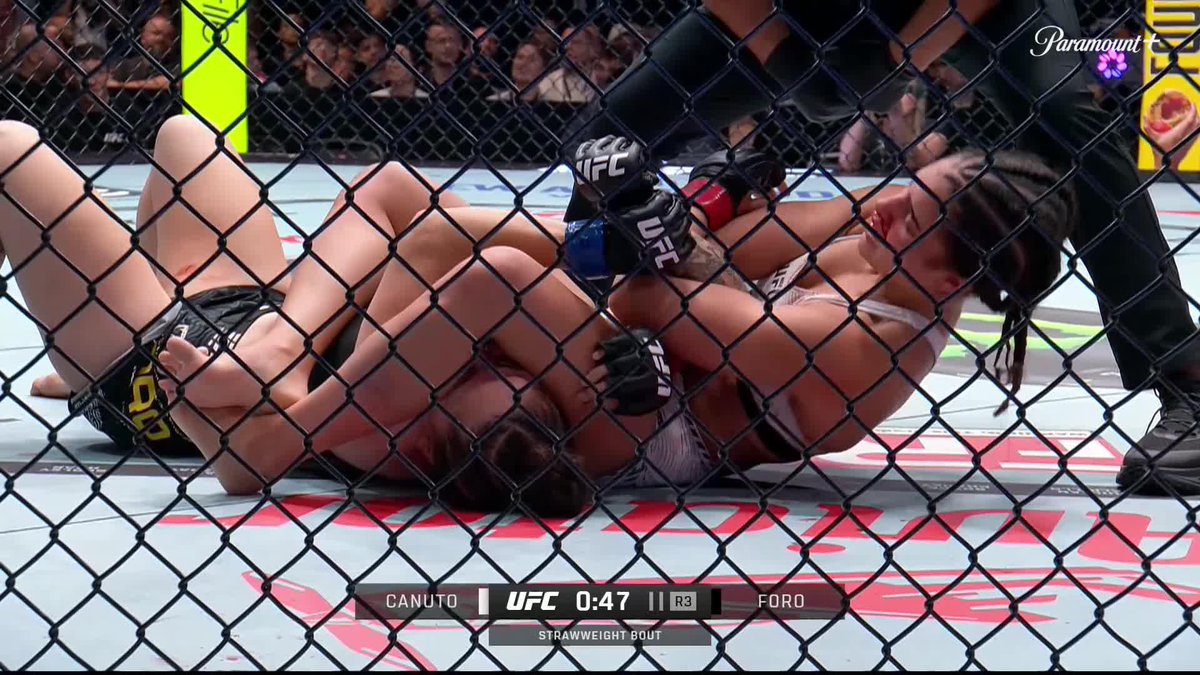 CAROL FORO ESCAPES THE LATE ARMBAR 😳 WHAT. A. FIGHT. [ #UFCVegas120 | LIVE on @ParamountPlus ]