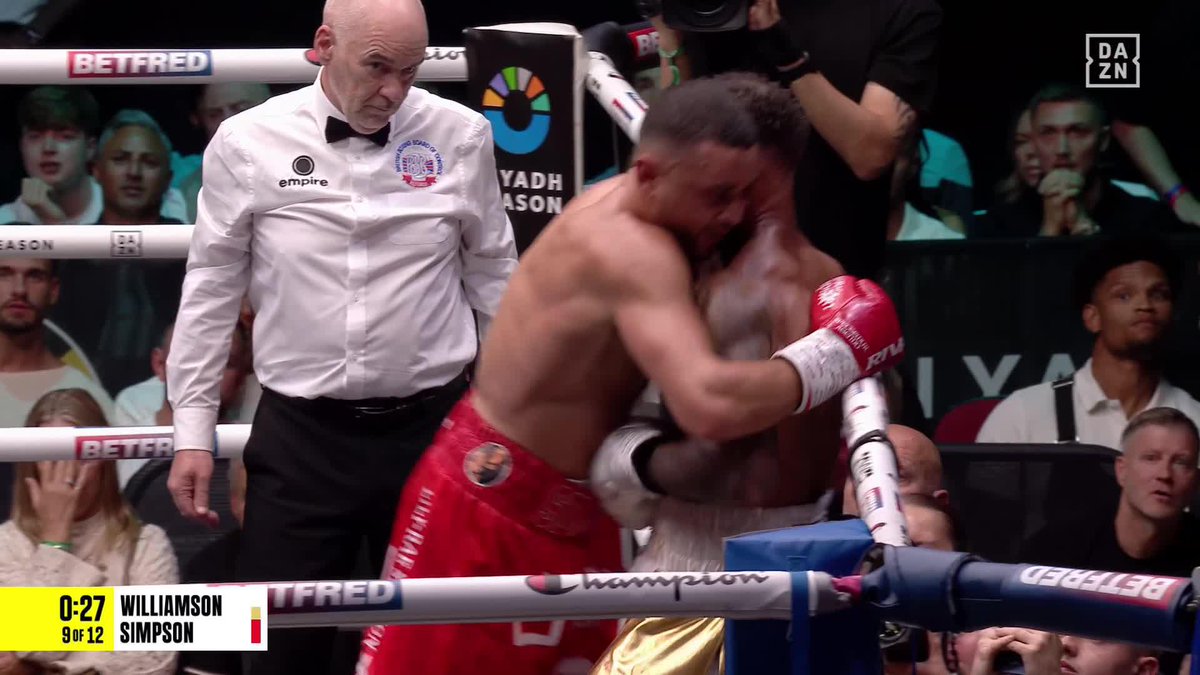 HUGE LEFT HOOK FROM TROY WILLIAMSON! 🤯 #WilliamsonSimpson2 | Live NOW on DAZN ▪️