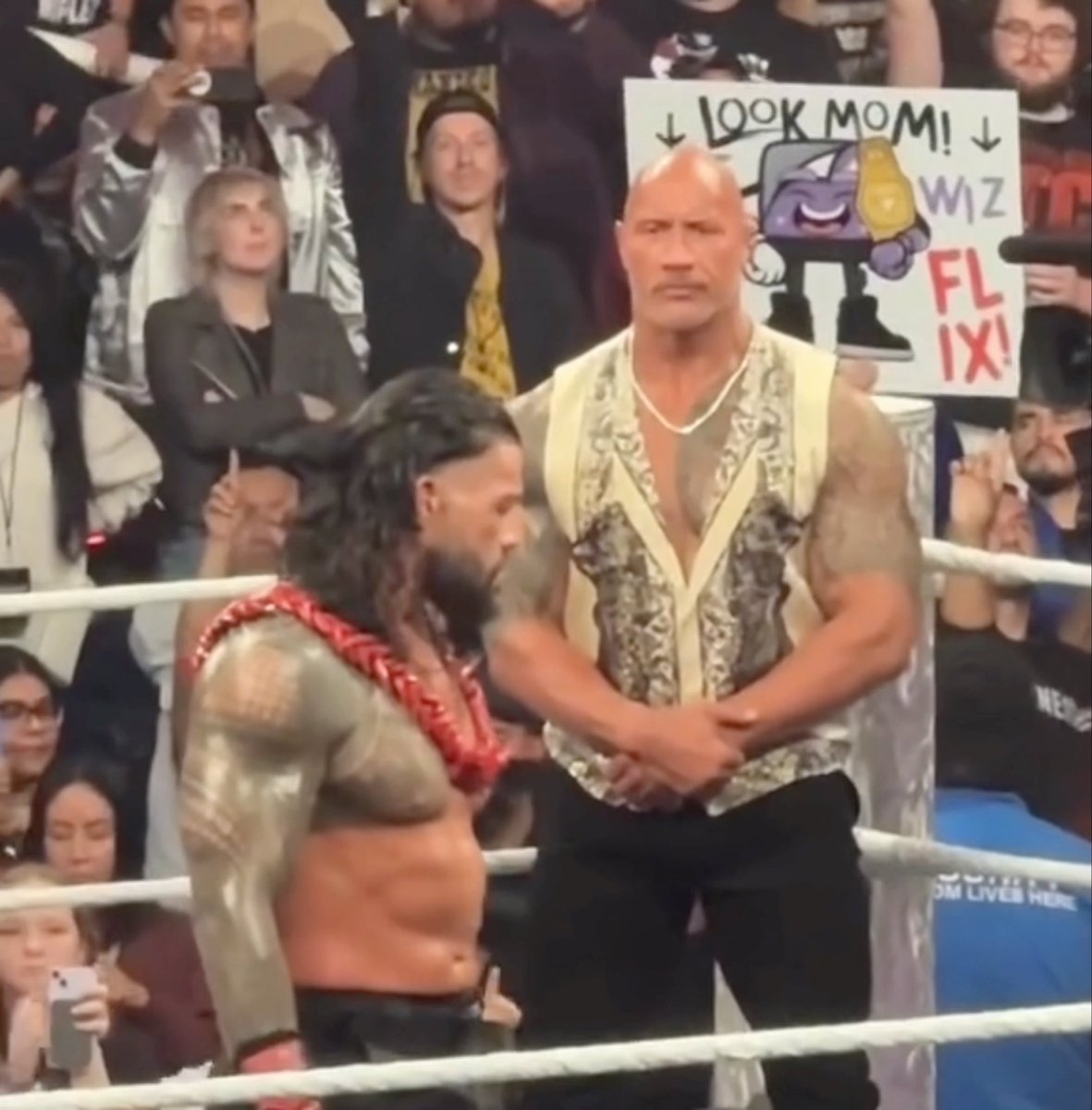 I REMEMBER WE ALL THOUGHT THE ROCK WAS ABOUT TO ABSOLUTELY DESTROY ROMAN REIGNS HERE ๐ญ